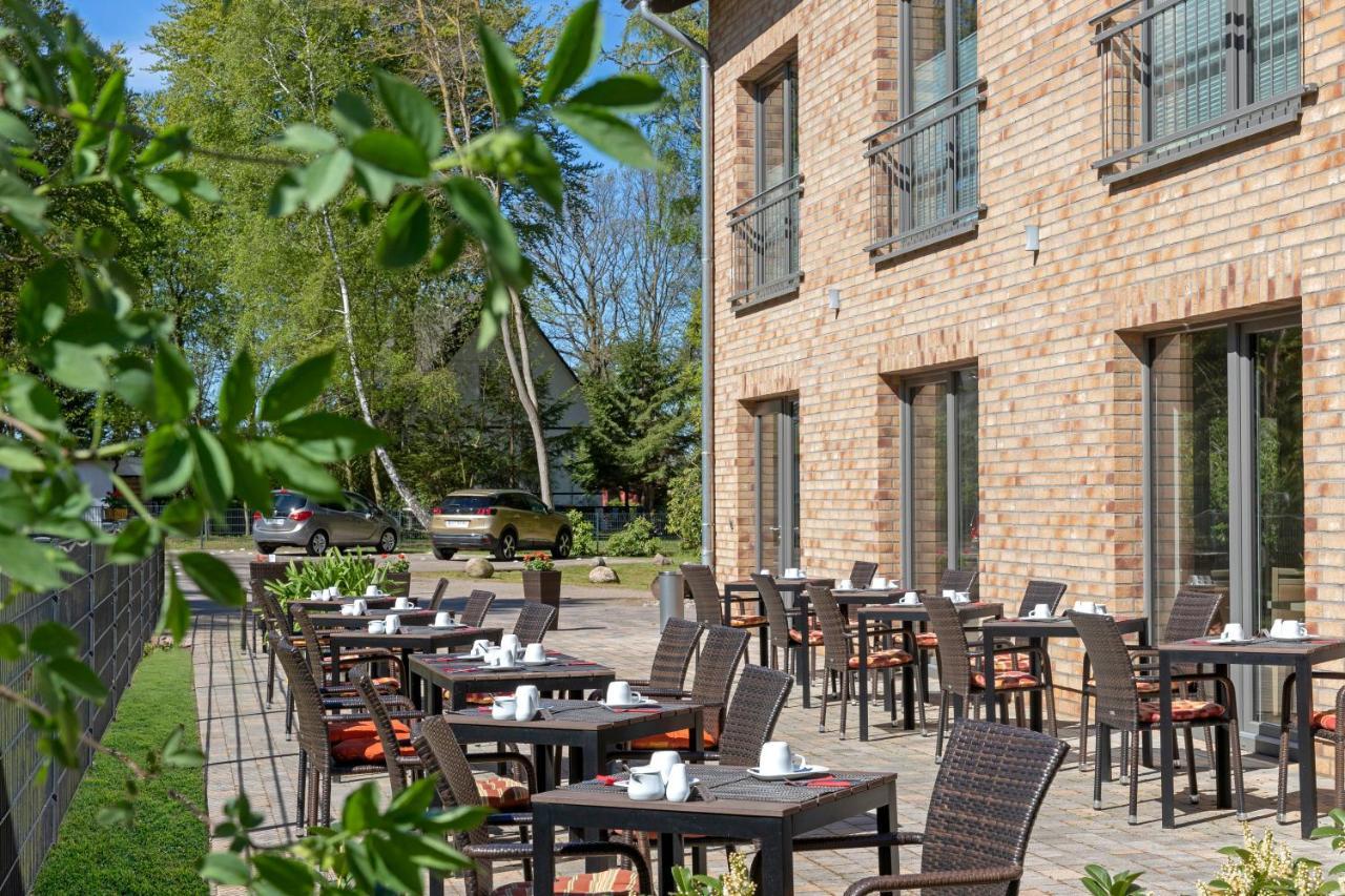 Hotel Zur Ostsee Graal-Mueritz Ngoại thất bức ảnh